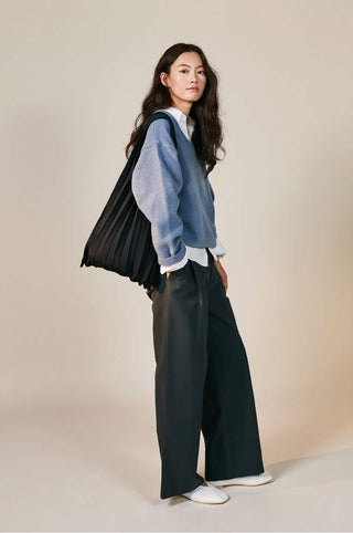 Knit Pleated Shoulder Bag made from Recycled Ocean Plastic - Gradation Ocean Sky