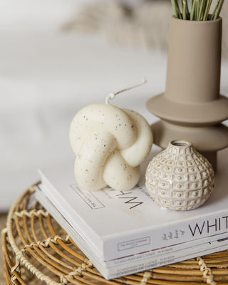 Scented Soy Candle "Double Knot" Ivory