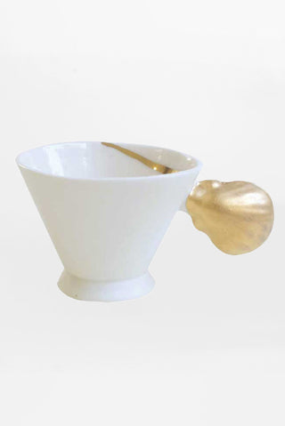 Handgefertigte Keramiktasse 24K vergoldet „Golden Scallop“